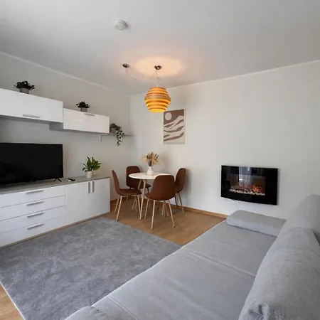 Nivo Surrounded By Gardens And On The Slope Appartamento Bad Kleinkirchheim